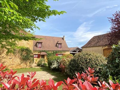 /international/fr/monpazier-aquitaine-120084532271/