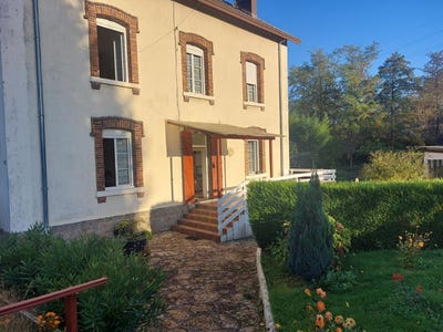 /international/fr/21-rue-des-bains-montceau-les-mines-burgundy-310095603069/