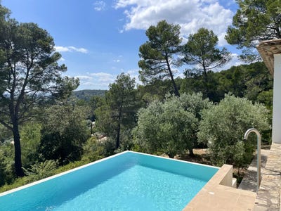/international/fr/lorgues-hh-15805607-lorgues-provence-alpes-cote-d-azur-310100959213/