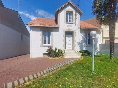 /international/fr/cholet-pays-de-la-loire-310109021778/