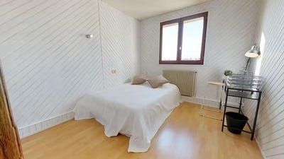 /international/fr/avenue-francis-de-pressense-venissieux-rhone-310106856595/
