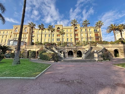 /international/fr/cannes-provence-alpes-cote-d-azur-310109241497/