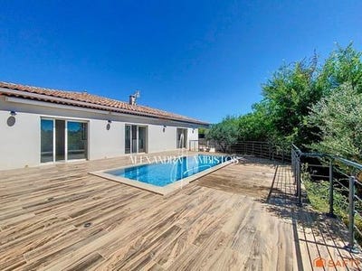 /international/fr/sommieres-languedoc-roussillon-310101386346/?lang=es