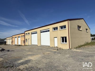 /international/fr/saint-hilaire-de-chaleons-pays-de-la-loire-310107902581/