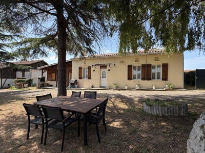 /international/fr/saint-bonnet-sur-gironde-charente-310108812942/