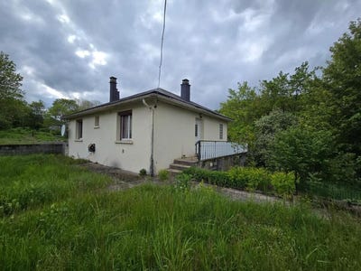 /international/fr/besse-et-saint-anastaise-auvergne-310108131410/