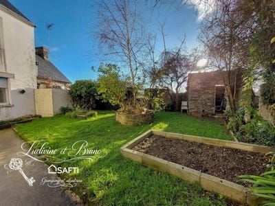 /international/fr/pontrieux-brittany-310104863052/