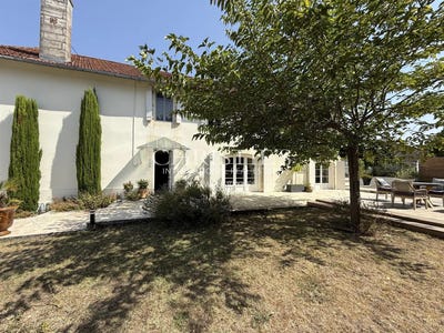 /international/fr/villebois-lavalette-charente-310104777250/