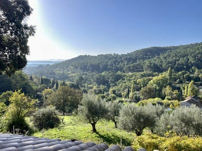 /international/fr/cotignac-hh-15769478-cotignac-provence-alpes-cote-d-azur-310100954940/
