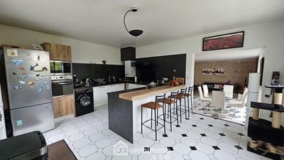 /international/fr/1-bis-allee-du-chemin-neuf-milly-la-foret-ile-de-france-310100795969/
