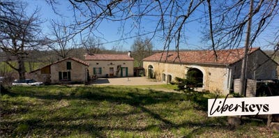 /international/fr/vanxains-aquitaine-310098238116/