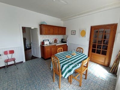 /international/fr/le-mayet-de-montagne-auvergne-310107905780/
