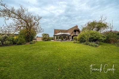 /international/fr/offranville-upper-normandy-310107415156/