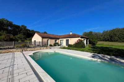 /international/fr/gourdon-midi-pyrenees-310108453277/