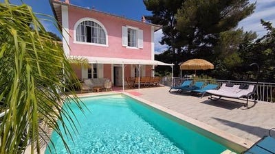 /international/fr/sanary-sur-mer-provence-alpes-cote-d-azur-310108705491/