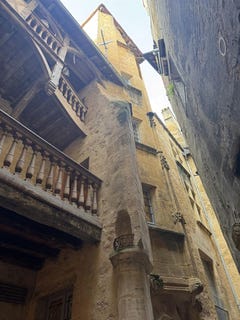 /international/fr/sarlat-la-caneda-aquitaine-310098747730/