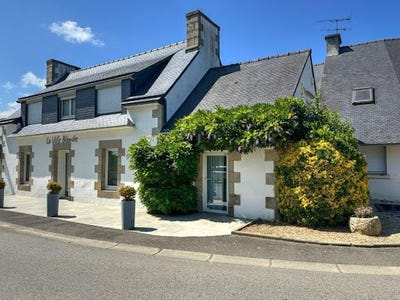 /international/fr/lannion-brittany-310100855829/