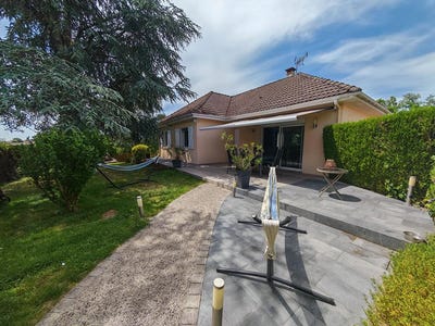 /international/fr/rue-rene-cassin-sanvignes-les-mines-burgundy-310108481562/