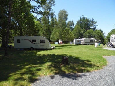 /international/fr/champagnac-la-riviere-limousin-310097188408/?lang=en
