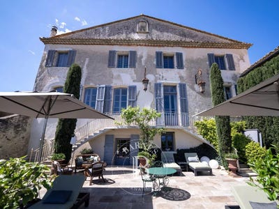 /international/fr/chateauneuf-de-gadagne-provence-alpes-cote-d-azur-310100610808/