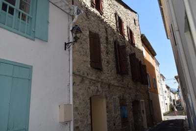 /international/fr/quillan-languedoc-roussillon-310108527145/