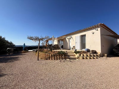 /international/fr/vinon-sur-verdon-provence-alpes-cote-d-azur-310108209417/