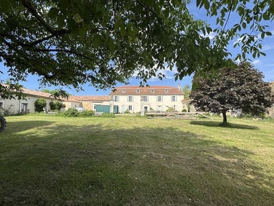/international/fr/vanxains-aquitaine-310107625136/