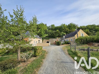 /international/fr/montval-sur-loir-pays-de-la-loire-310107467300/
