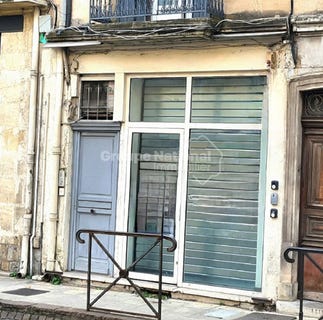 /international/fr/arles-languedoc-roussillon-310107529928/