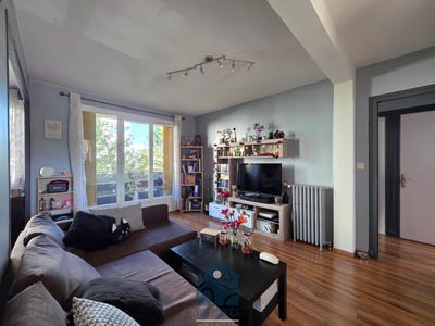 /international/fr/clermont-ferrand-auvergne-310109636324/