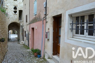 /international/fr/montbrun-les-bains-rhone-310108110893/