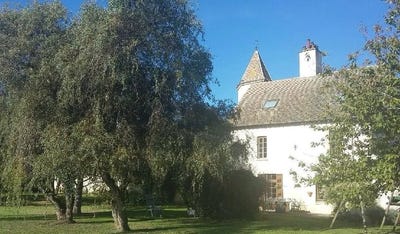 /international/fr/ladoix-serrigny-burgundy-310098922229/
