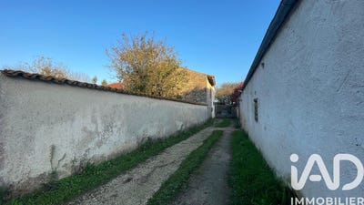 /international/fr/voissay-charente-310108046361/