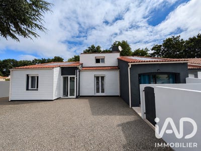 /international/fr/challans-pays-de-la-loire-310109220876/
