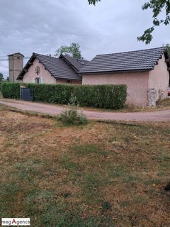 /international/fr/lapalisse-auvergne-310101380640/?lang=en