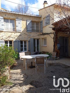 /international/fr/plaisians-rhone-310098142562/