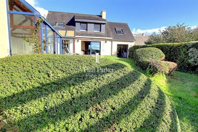 /international/fr/moelan-sur-mer-brittany-310100739523/