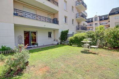 /international/fr/poissy-ile-de-france-310109099127/