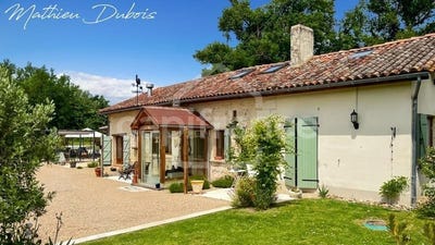 /international/fr/echourgnac-aquitaine-310106158675/