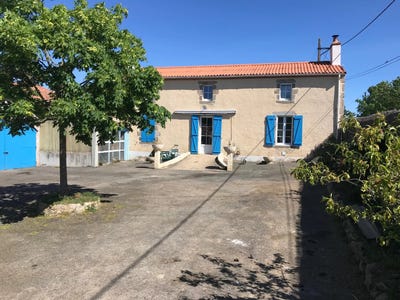 /international/fr/luche-thouarsais-charente-310107792242/
