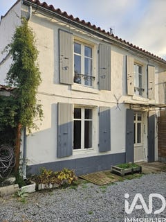 /international/fr/saint-hilaire-la-palud-charente-310108755775/