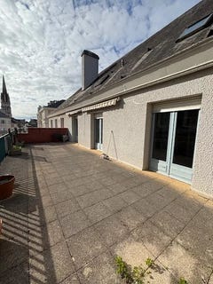 /international/fr/2-rue-saint-louis-pau-rhone-310101496456/