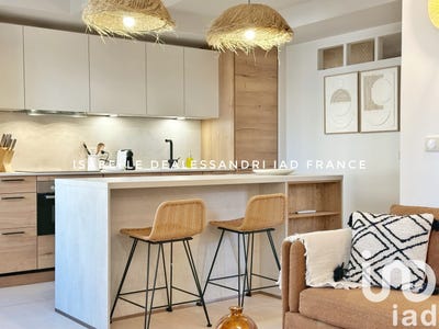 /international/fr/sanary-sur-mer-provence-alpes-cote-d-azur-310096785585/