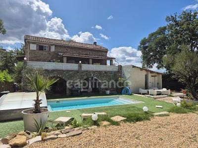 /international/fr/vezenobres-languedoc-roussillon-310101389768/?lang=fr
