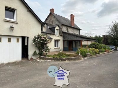 /international/fr/ambrieres-les-vallees-pays-de-la-loire-310100659561/