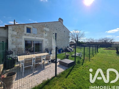 /international/fr/saint-porchaire-charente-310107587983/