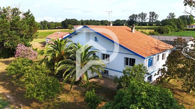 /international/fr/peyrehorade-aquitaine-310100829567/
