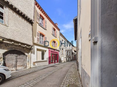 /international/fr/blesle-auvergne-310107837342/