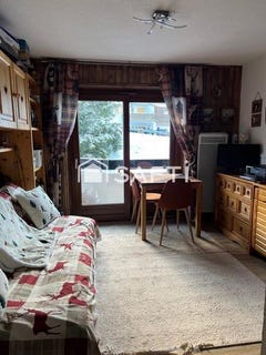 /international/fr/thollon-les-memises-rhone-310105300553/