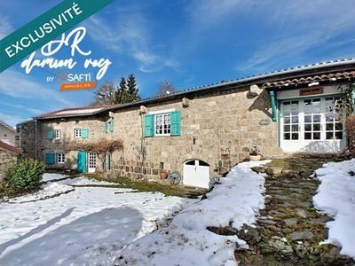 /international/fr/saint-romain-lachalm-auvergne-310105349359/